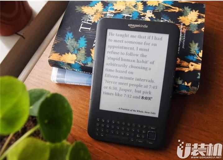 吃灰Kindle变身电子时钟：不仅每分钟刷新，还有名言警句