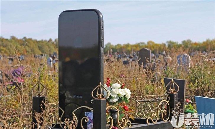 俄女生车祸去世，家属花了10万定制一款“iPhone墓碑”