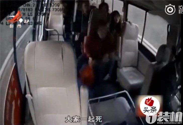 男子抢夺公交车方向致一名乘客胸骨骨折