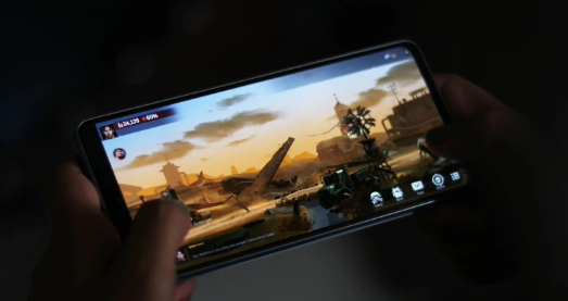 三星新机Galaxy A55亮相葡萄牙官网：采用金属中框配备大容量电池